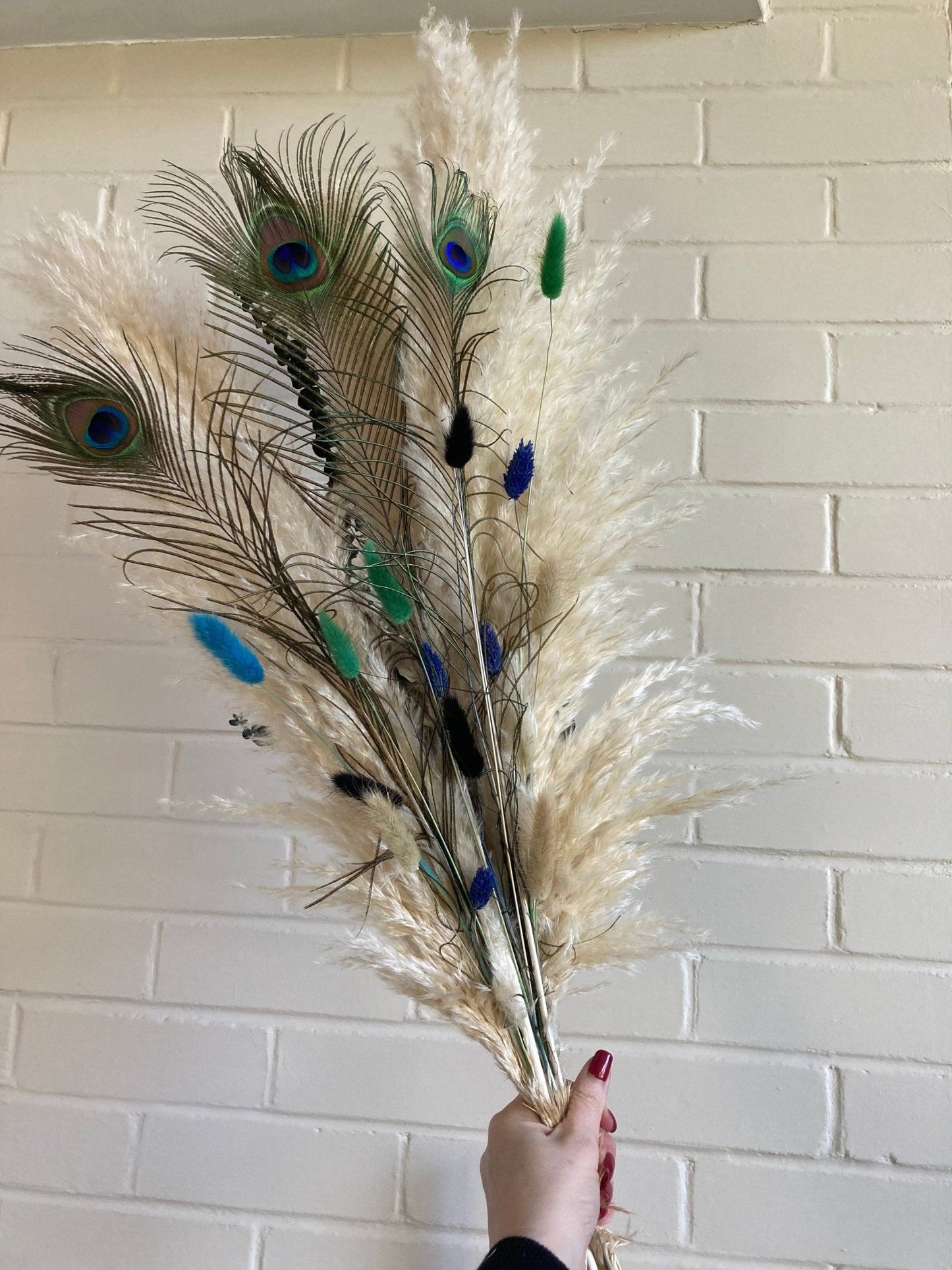 90cm Pampas bouquet with Peacock feathers - Norfolk Pampas