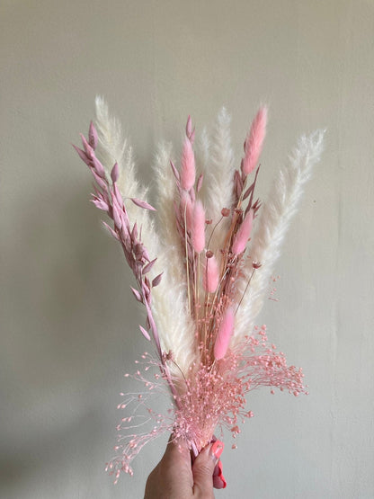 Letterbox Pink and White Dried Flowers and Pampas Grass 45cm - Norfolk Pampas