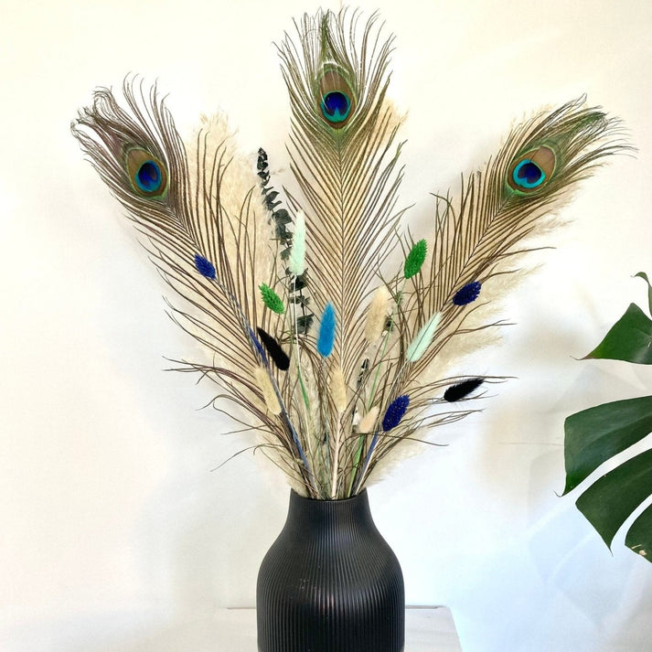 Pampas Bouquet With Peacock Feathers - 60cm – Norfolk Pampas